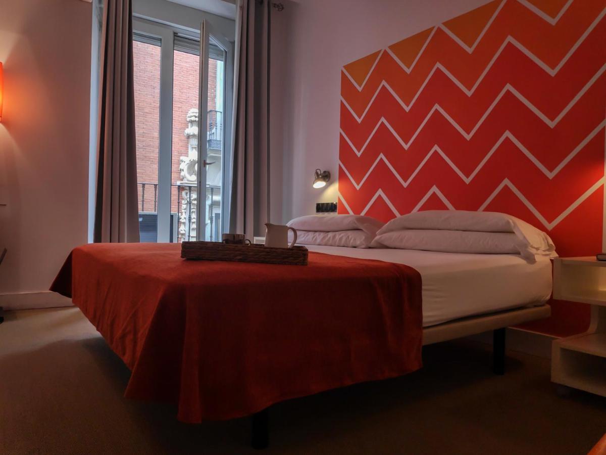 מדריד Hostal Santa Ana Colors מראה חיצוני תמונה
