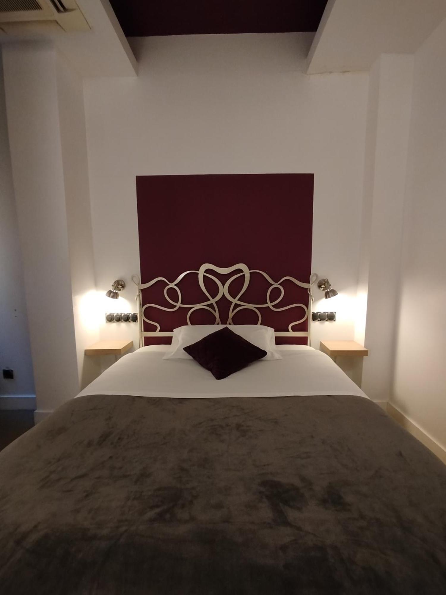 מדריד Hostal Santa Ana Colors מראה חיצוני תמונה