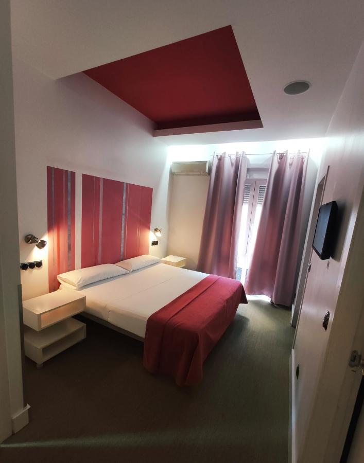 מדריד Hostal Santa Ana Colors מראה חיצוני תמונה